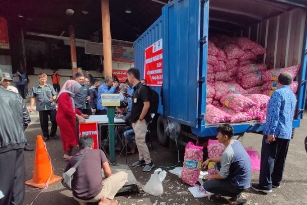  Operasi Pasar Indag Jabar, Bawang Putih Bisa Ditebus Rp28.000/kg