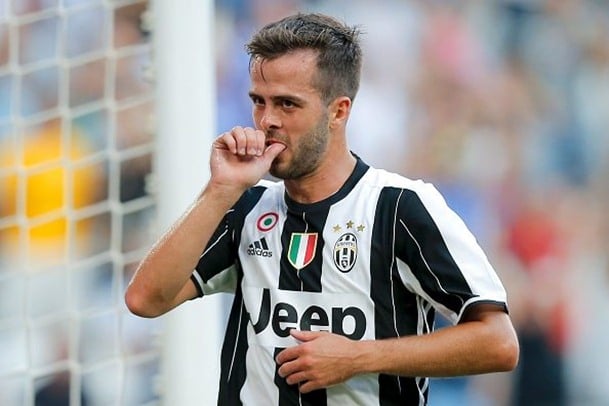  Pjanic Diragukan Perkuat Juventus Saat Lawan Lyon dan Inter