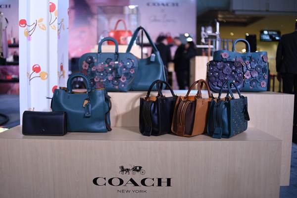  Koleksi Fall 2020 Coach, Ada Nuansa Pusat Kota New York 