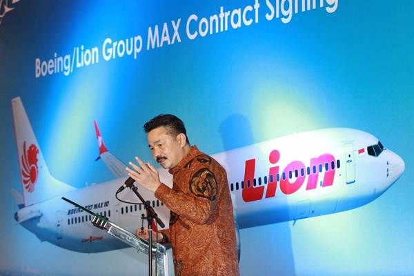 Founder Lion Air Group Rusdi Kirana memberikan sambutan saat penandatanganan kerja sama Certificate of Purchase 50 Boeing 737 MAX 10 di Jakarta, Selasa (10/4/2018)./JIBI-Dwi Prasetya
