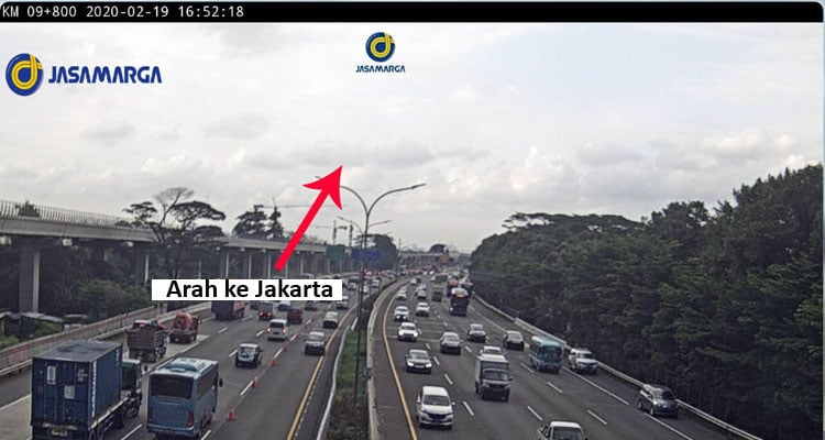  Ada Contraflow di Cipayung-Cimanggis, Trafik Tersendat dari KM 7