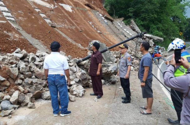  BPBD: Longsor di Limbangan Terjadi saat Gempa Tasikmalaya