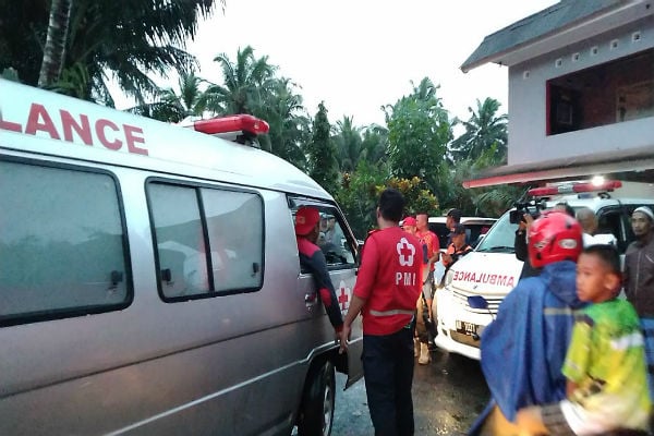  Siswa SMPN 1 Turi Hanyut, Orang Tua Datangi Sungai Sempor