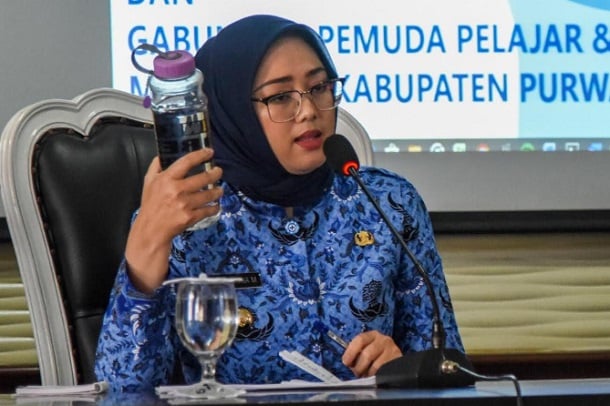  Purwakarta Luncurkan Gerakan Sejuta Tumbler