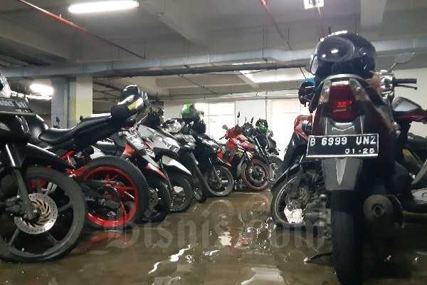  Ramai-Ramai Mengecam Anies Akibat Banjir Jakarta Jilid II