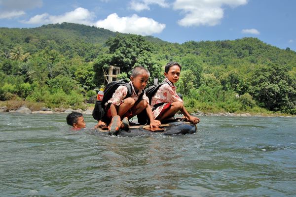  Maros dan Barru Raih Penghargaan Pengelolaan Dana Desa