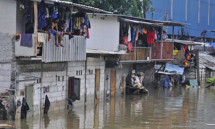  Banjir Jakarta Rugikan PLN