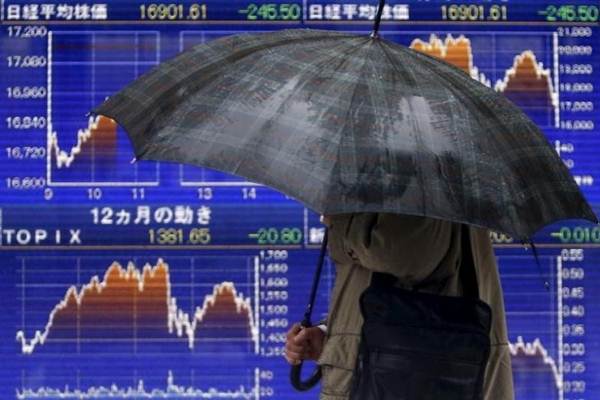  Bursa Saham Tokyo Turun, Mengekor Wall Street