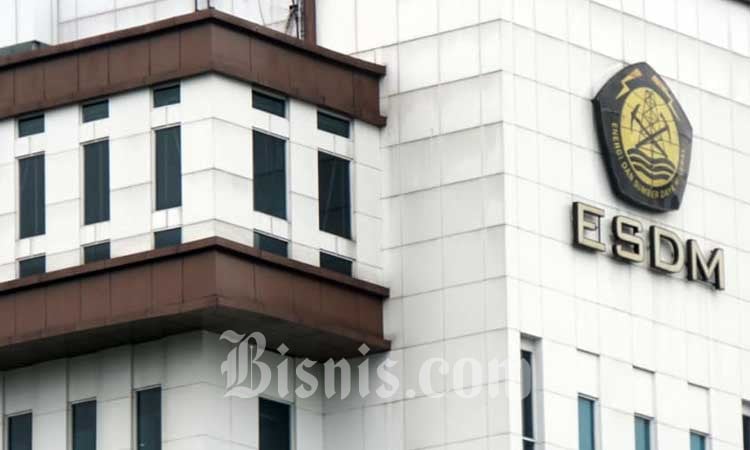  Kementerian ESDM Targetkan PNBP Rp181,7 Triliun