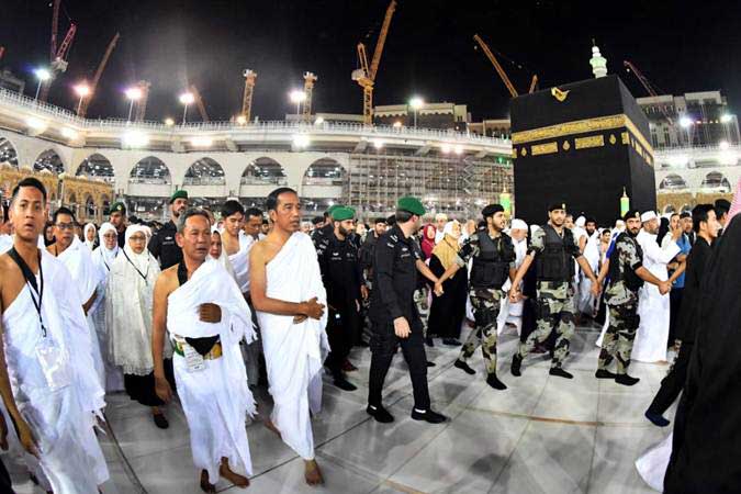  Umrah Wajib Asuransi Syariah, Industri Incar Premi Rp300 Miliar 