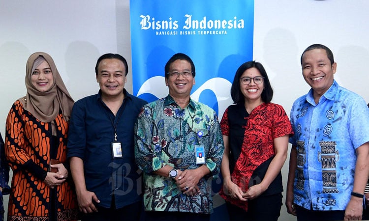  REKTOR UNS KUNJUNGI BISNIS INDONESIA