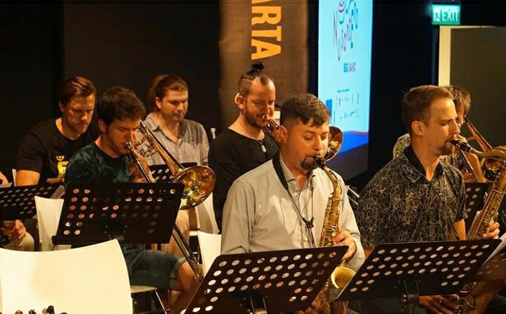  Kolaborasi Lintas Generasi, NusantEro Big Band Meriahkan Java Jazz