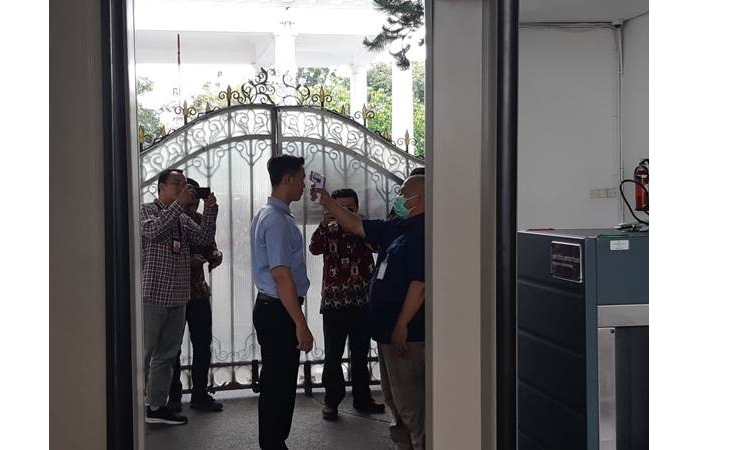  Hingga Dua Pekan ke Depan, Menteri yang Demam Dilarang Masuk Istana