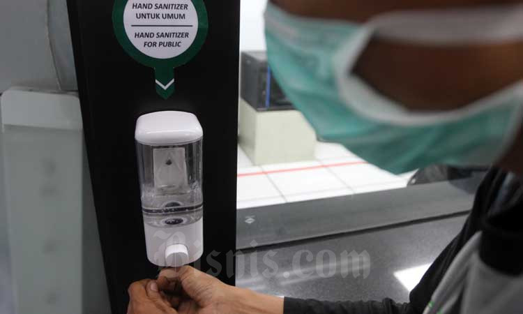  Virus Corona Serang Anggota Parlemen Prancis