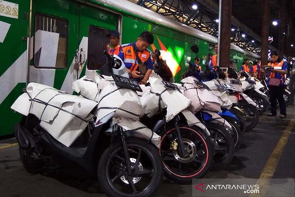  Dua KA Layani Angkutan Sepeda Motor Gratis Lintas Selatan Jawa