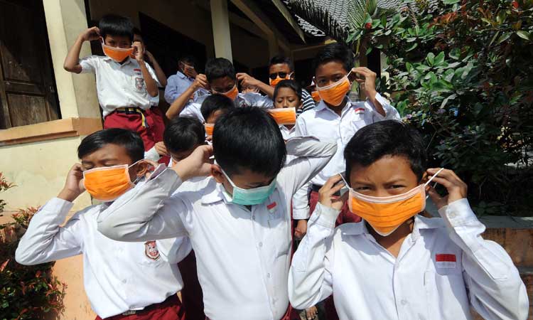  Protokol Penanganan Corona: Warga Sekolah Diimbau Tak Saling Salaman