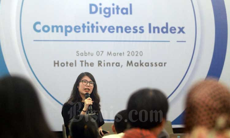 Partner East Ventures Melisa Irene memberikan oenjelasan pada acara Digital Competitiveness Index di Makassar, Sulawesi Selatan, Sabtu (7/3/2020). East Ventures yang merupakan perusahaan modal ventura di Indonesia tersebut mengatakan indeks daya saing digital di Sulsel berada di peringkat ke 9 dari 34 provinsi di Indonesia dengan skor 36,2, berada di bawah Kalimantan Timur dengan skor 37,9. Bisnis/Paulus Tandi Bone 
