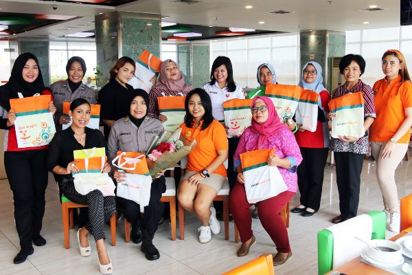  Harris Hotel Sentraland Semarang Rayakan International Women’s Day