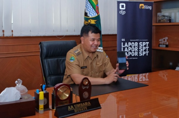  Laporkan SPT Tahunan, Bupati KBB: Lebih Nyaman dengan E-filing