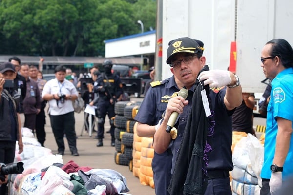  Tangkapan 29,5 Kg Sabu dan 23 Ribu Butir Ekstasi serta Tangkapan 6 Truk Pakaian Ilegal