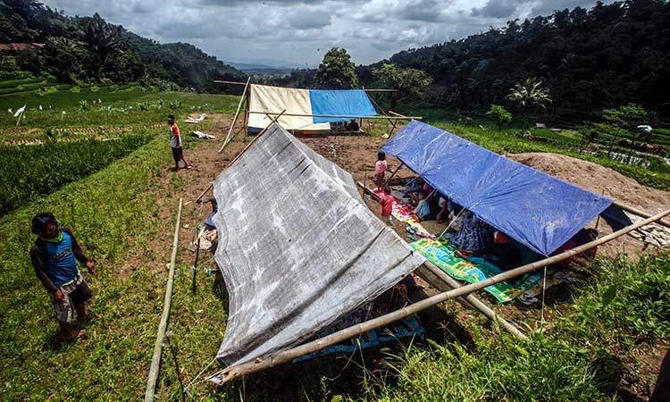  BERITA FOTO : Berbagai Kerusakan Karena Gempa Bumi di Sukabumi