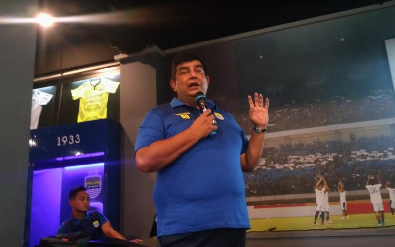  Dokter Tim Persib Minta Pemain Minimalisasi Jabat Tangan dengan Penonton