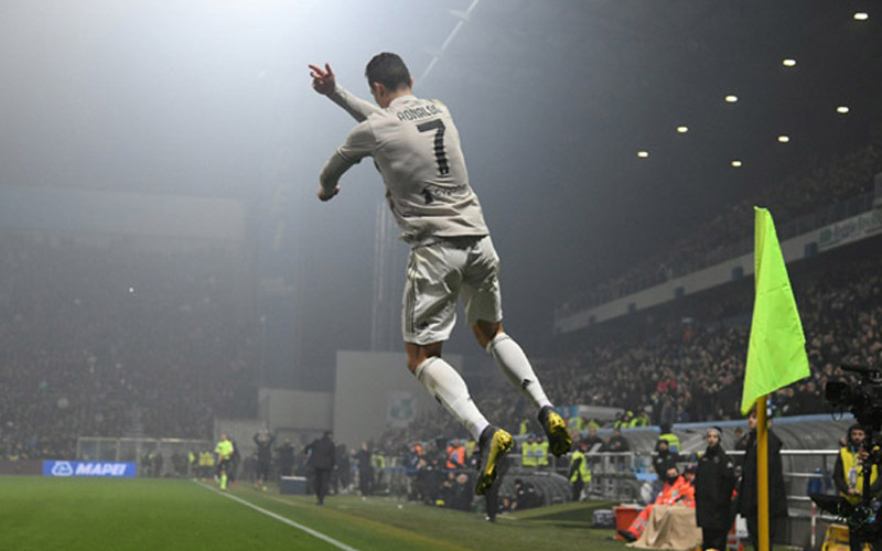  Sederet Insan Sepak Bola yang Terpapar Corona, Kondisi Ronaldo di Nomor 7