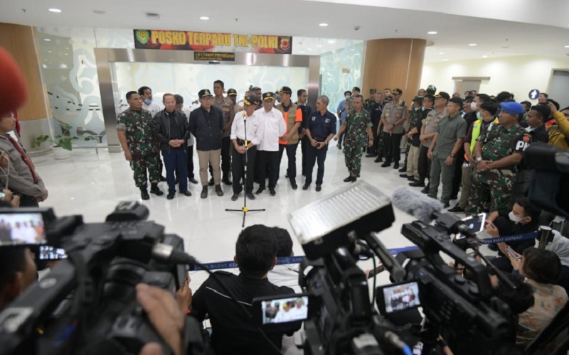  Ridwan Kamil Tepis Menhub Terpapar Corona di Bandara Kertajati