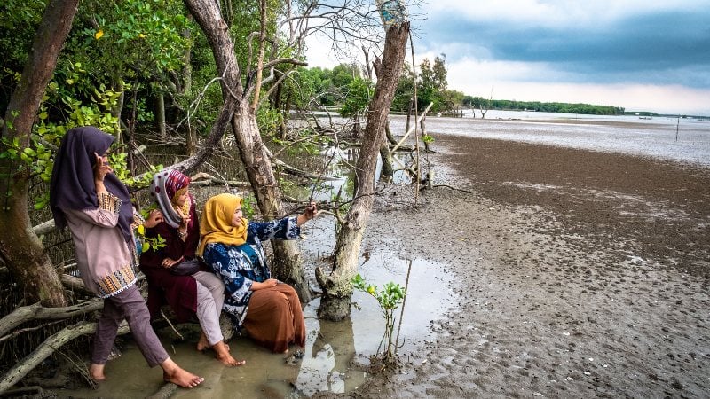  Menparekraf: Industri Pariwisata untuk Sementara Stop Promosi