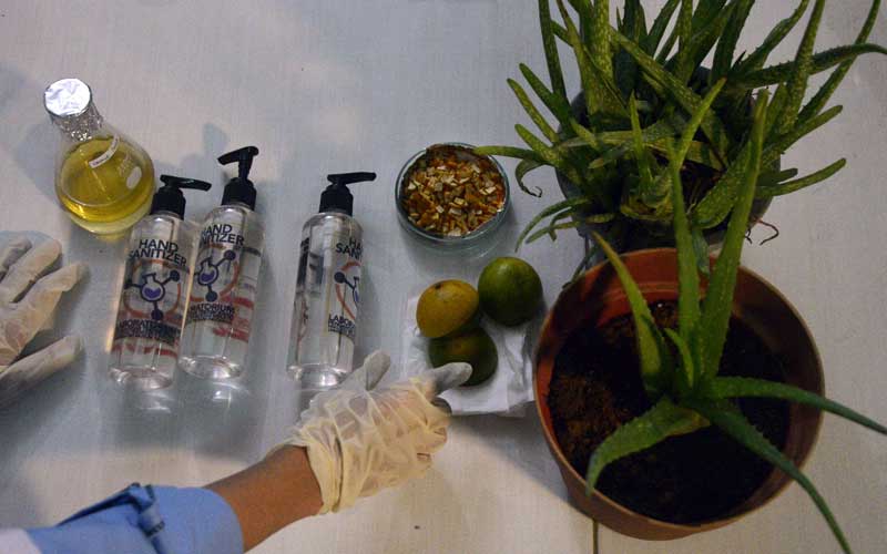  Produsen Louis Vuitton Produksi Hand Sanitizer untuk Perangi Corona
