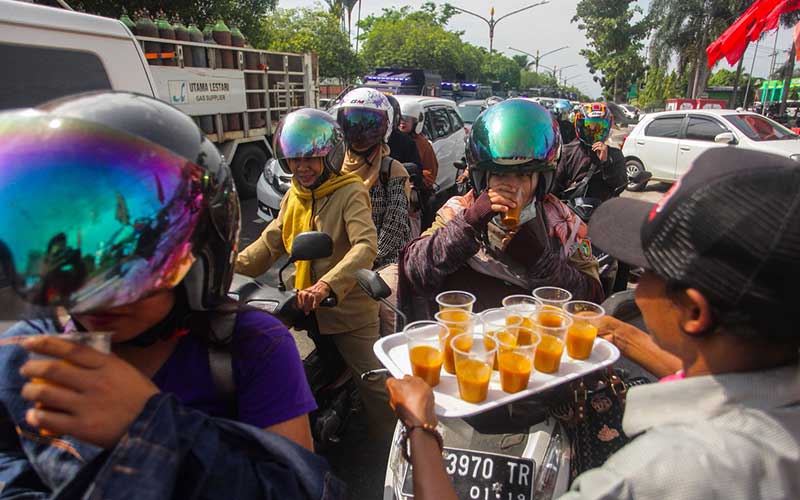  BAGIKAN JAMU TRADISIONAL