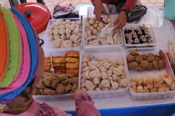  Pempek Bisa Dibeli di Indomaret Palembang, Bentuknya Kemasan Beku