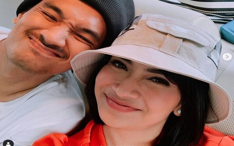  Polisi Tangkap Vanessa Angel dan Suaminya, 20 Pil Psikotropika Diamankan