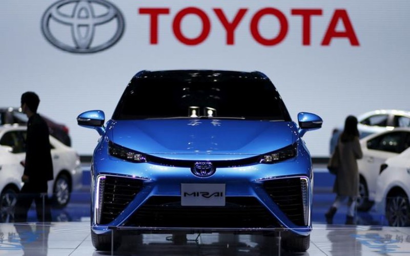  Pacu Penjualan Mobil, Toyota Garansi Nilai Jual Kembali New Agya