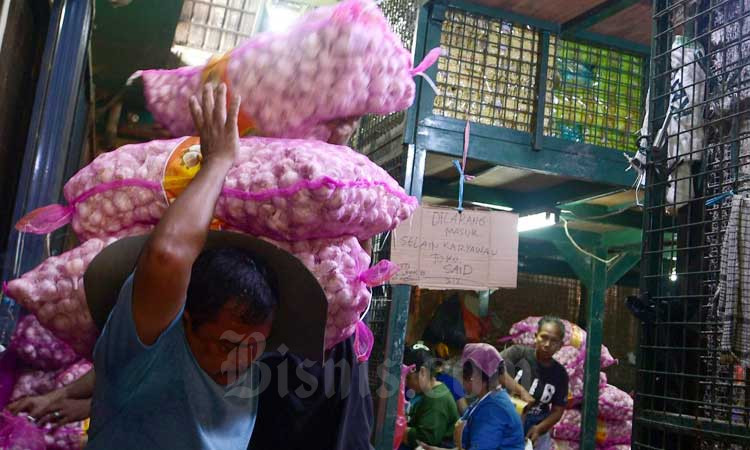  Pedagang Pasar Ingatkan Pemerintah Soal Pasokan Bahan Pokok