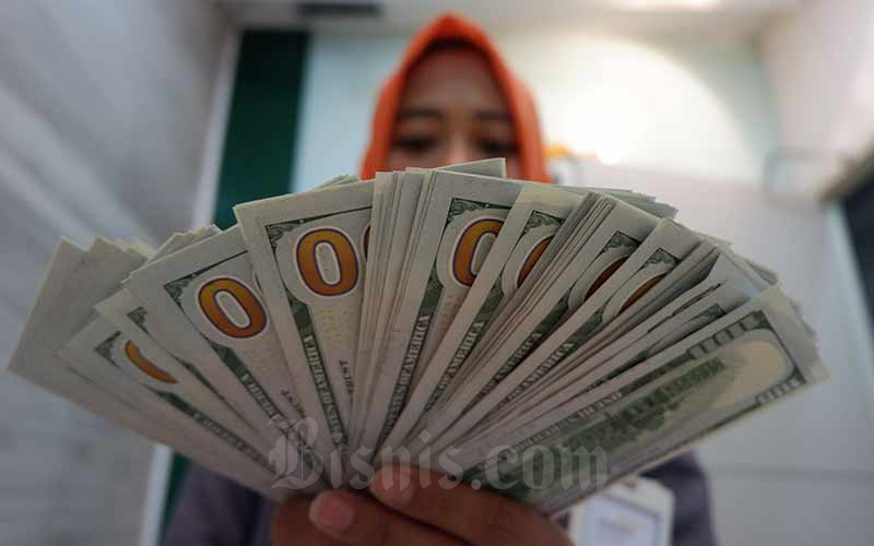  Kurs Rupiah Sepekan : Dolar Menguat, Garuda Kewalahan