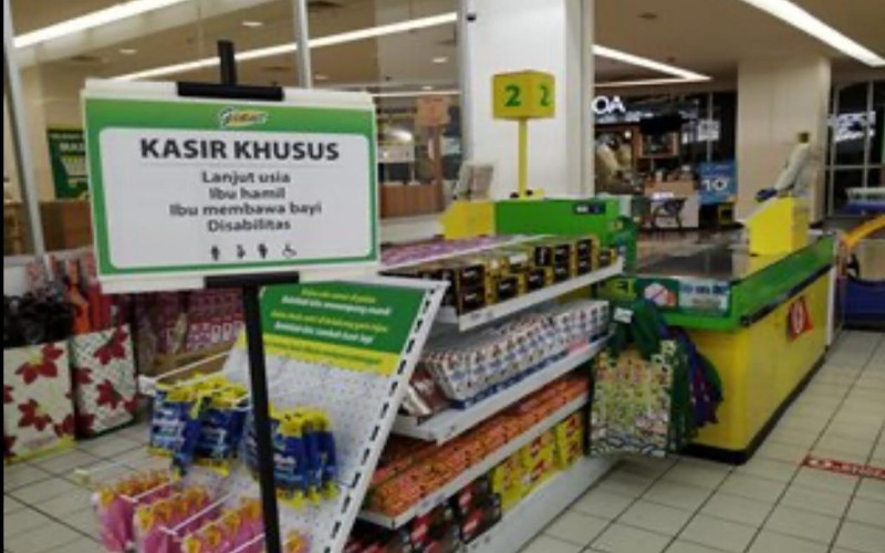  Hero Supermarket Buka Waktu Khusus Berbelanja untuk Lansia