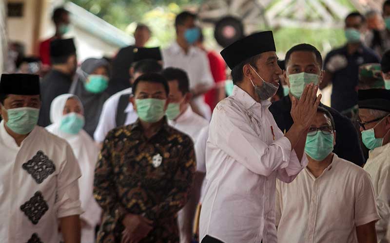  PROSESI PEMAKAMAN IBUNDA JOKOWI