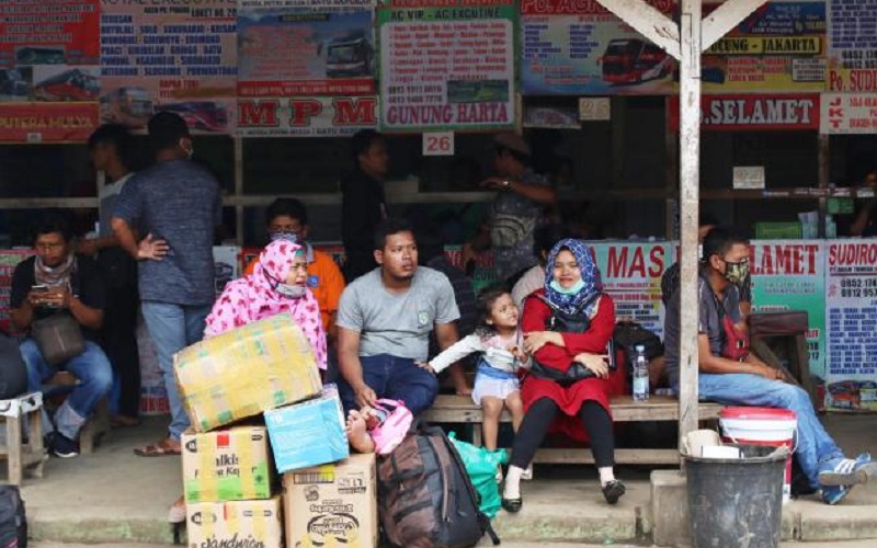  Ganjar Perintahkan Perantau Jangan Mudik ke Jateng