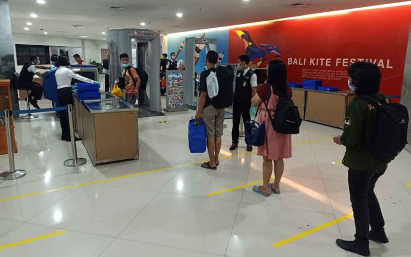  Tangkal Corona, Bandara I Gusti Ngurah Rai Terapkan Online Customer Service