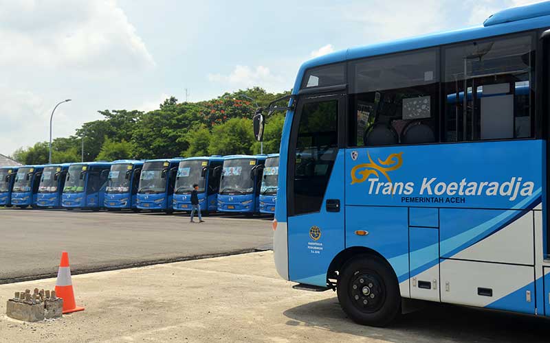  ACEH KANDANGKAN ARMADA BUS TRANS KOETARADJA