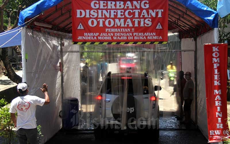  GERBANG DISINFEKSI OTOMATIS