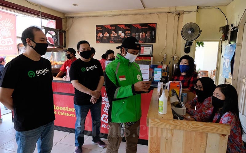  GO-JEK BAGIKAN 1 JUTA VOUCHER MAKAN