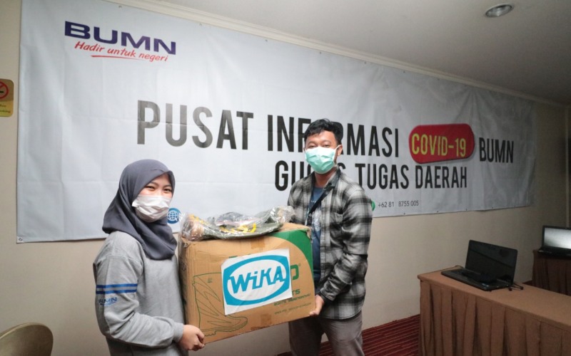  WIKA Beri APD untuk Tenaga Medis di Jakarta