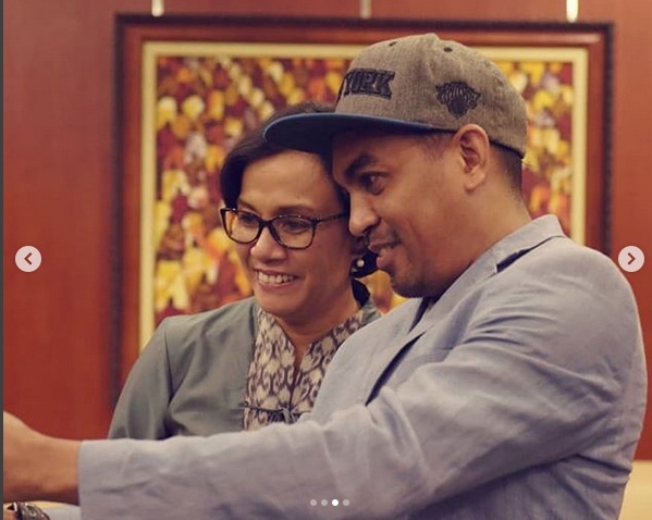 Menteri Keuangan Sri Mulyani dan musisi Glenn Fredly./Instagram@smindrawati