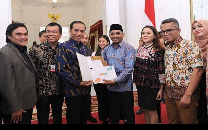 Presiden Joko Widodo bersama Glenn Fredly dan musisi tanah Air di Istana Presiden./Instagram@jokowi