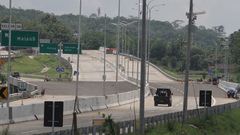  Jalan Tol Pandaan-Malang Seksi V Pakis-Malang Mulai Dioperasikan Tanpa Tarif