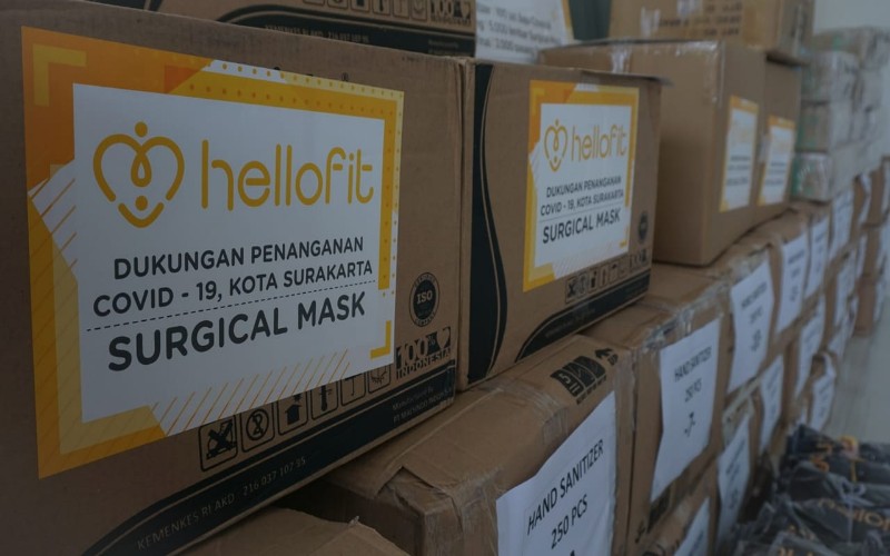  Hellofit Serahkan Bantuan APD untuk Tim Medis di Solo