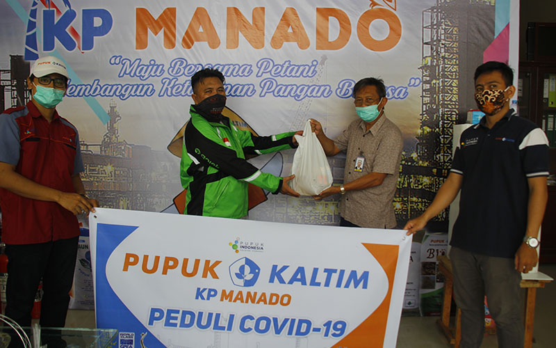  Pupuk Kaltim Salurkan Bantuan Antisipasi Covid-19 di Manado   