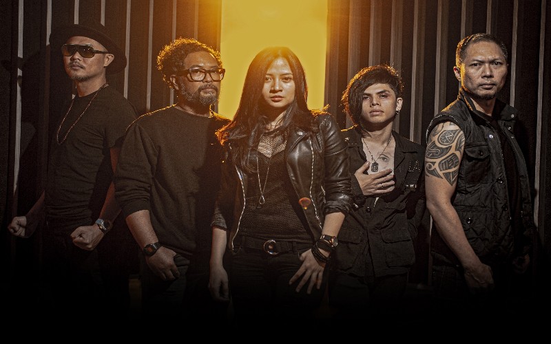  Grup Band Cokelat Persembahkan Lagu Bagimu Negeri untuk Tim Medis